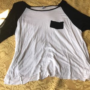 Women’s/teens mid sleeve tee